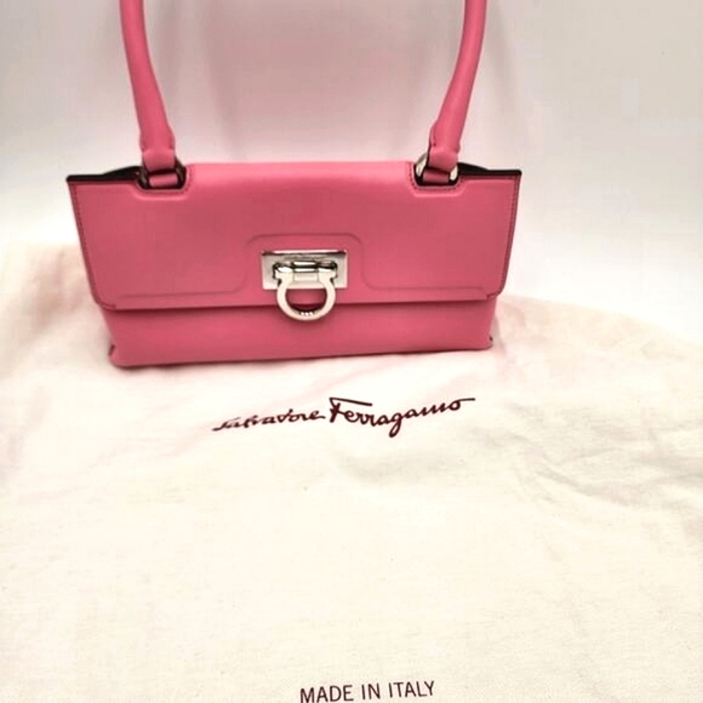 SALVATORE FERRAGAMO NWOT - Picture 5 of 16